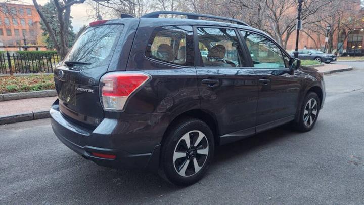 $10799 : 2018 Forester 2.5i image 6