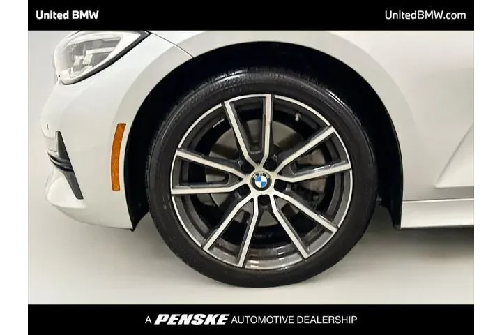 $20495 : BMW 3 Series 2019 330i 4dr S image 2