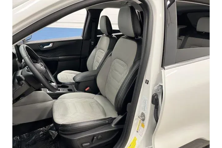 $22995 : Ford Escape Plug-In Hybrid 2 image 4