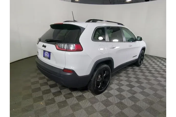 $15499 : Jeep Cherokee 2019 4x4 Latit image 4