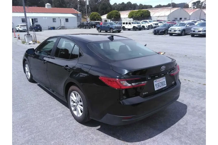 $29000 : Toyota Camry 2025 SE 4dr Sed image 2
