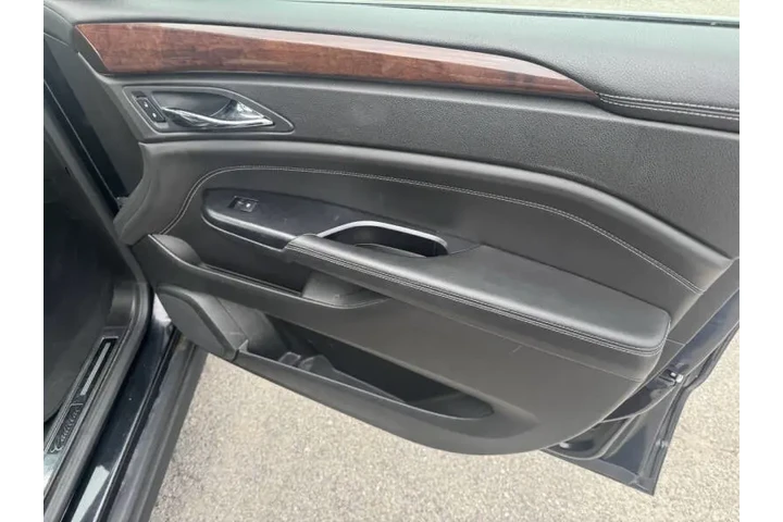 $7897 : 2013 SRX Premium Collection image 3