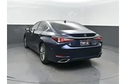$28735 : Lexus ES 350 2022 4dr Sedan thumbnail