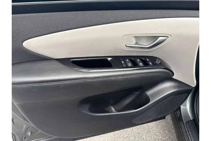 $27478 : Hyundai TUCSON Hybrid 2023 A image 7
