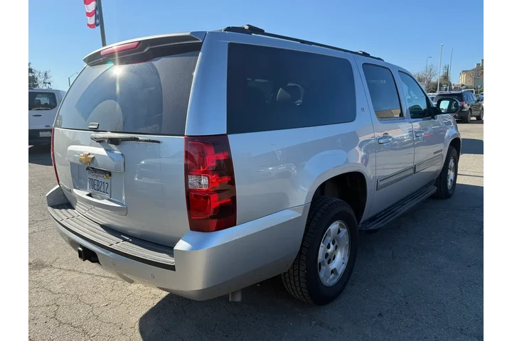 $12500 : Chevrolet Suburban 2014 4x2 image 5