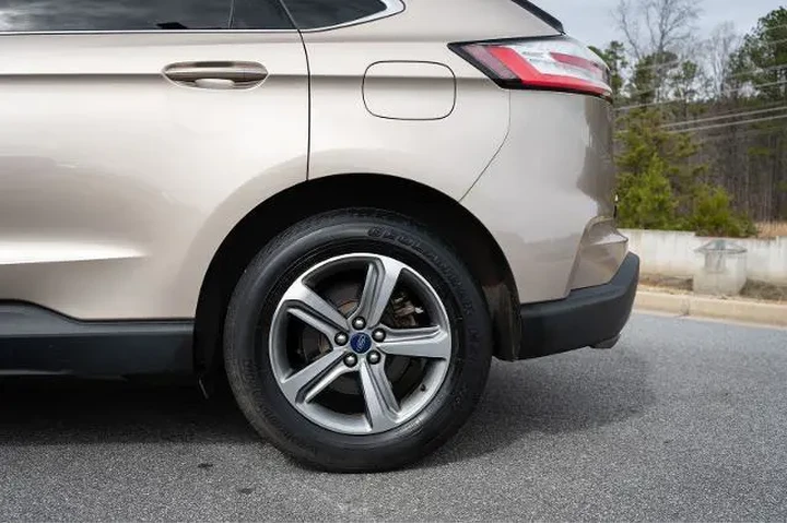 $18974 : Ford Edge 2020 ST Line 4dr C image 6