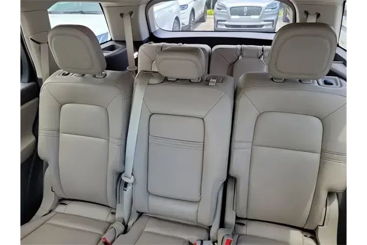 Lincoln Aviator 2023 Standar image 10