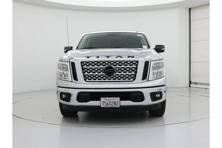 $30998 : Nissan Titan 2018 4x4 SV 4dr image 5
