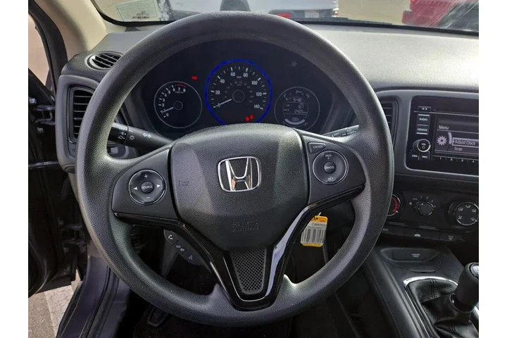 $12599 : Honda HR-V 2016 LX 4dr Cross image 9