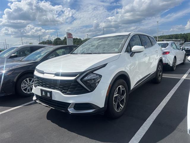 $22990 : PRE-OWNED 2023 KIA SPORTAGE LX image 6