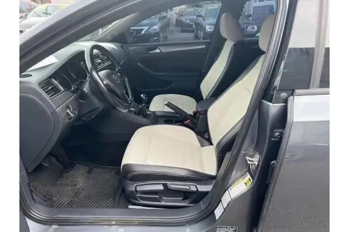 $14499 : 2016 Jetta 1.8T Sport image 9