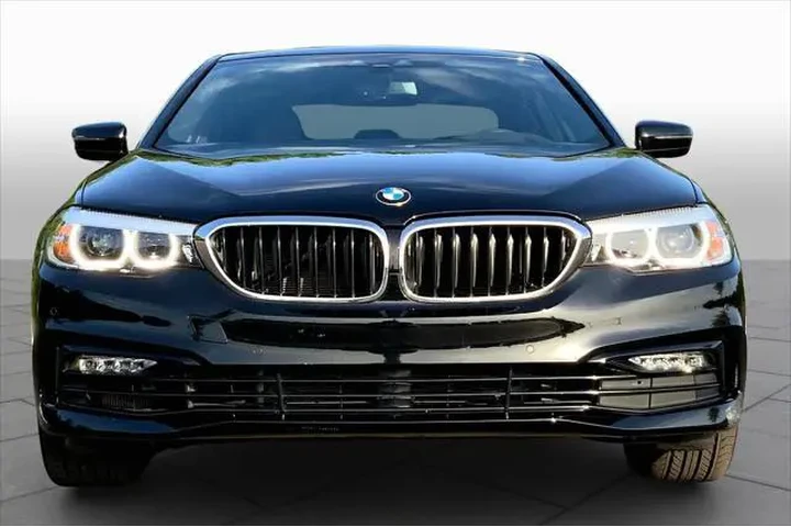 $16998 : BMW 5 Series 2018 530i 4dr S image 3