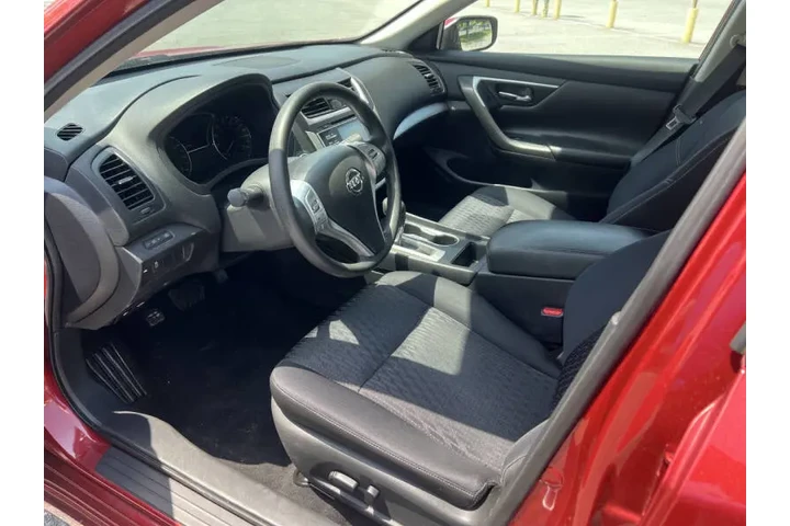 $9900 : 2016 Altima 2.5 S image 9