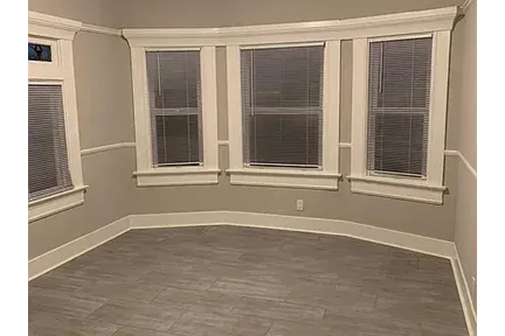$2500 : Charming home for rent in LA image 6