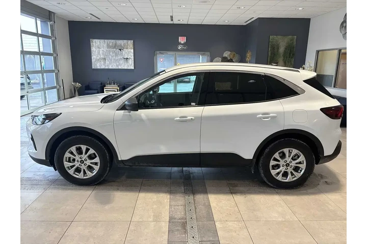 $25462 : Ford Escape 2024 AWD Active image 6