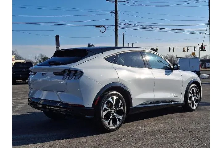 $29686 : Ford Mustang Mach-E 2023 AWD image 6