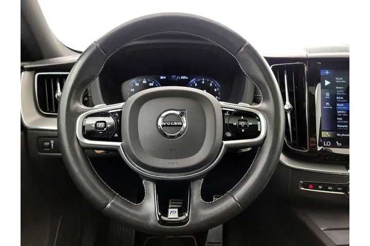 $23998 : Volvo XC60 2020 T5 R-Design image 10