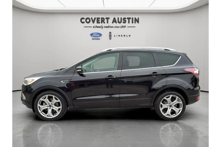 $13812 : Ford Escape 2017 Titanium 4d image 2