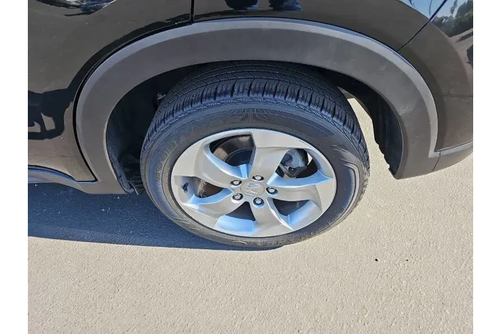 $13995 : 2017 HR-V LX image 10
