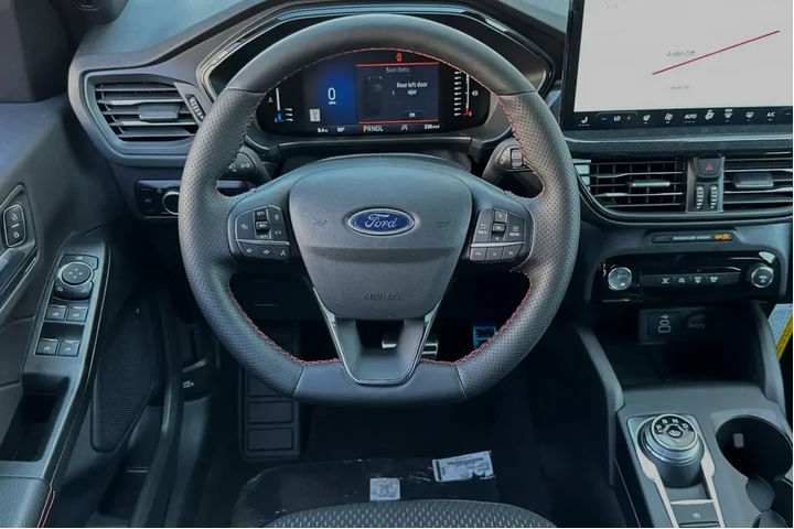 $25900 : Ford Escape 2024 ST-Line 4dr image 9