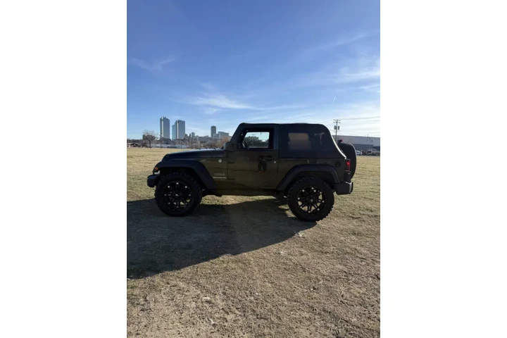 $10900 : 2011 Wrangler Sport image 6