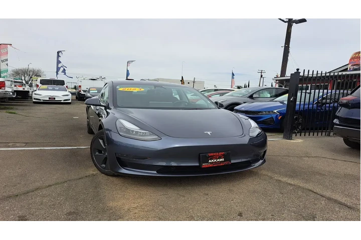 $31988 : Tesla Model 3 2023 4dr Sedan image 1