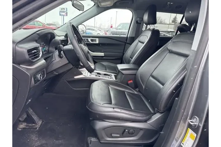 $29999 : Ford Explorer 2023 AWD XLT 4 image 9