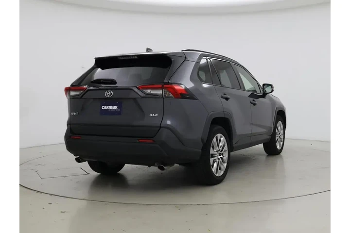 $23998 : Toyota RAV4 2019 XLE Premium image 8