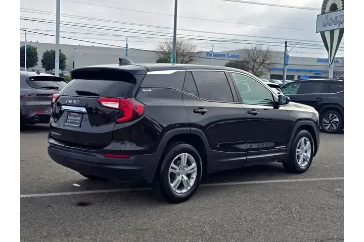 $20457 : GMC Terrain 2024 SLE 4dr SUV image 4