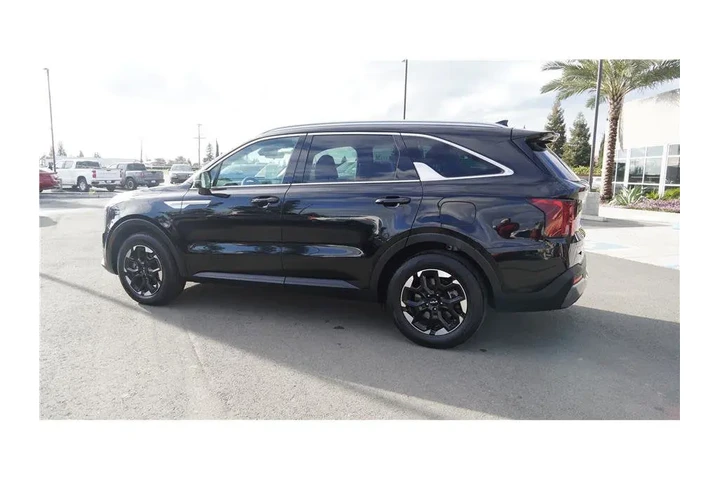 $25984 : 2024 Sorento S image 8