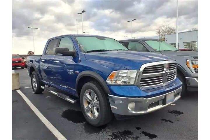 $17687 : Ram 1500 2015 4x4 SLT 4dr Cr image 3