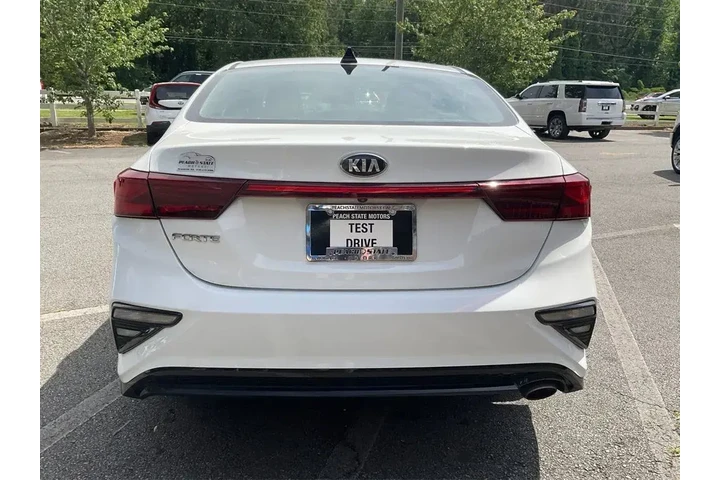 $9985 : Kia Forte 2019 LXS 4dr Sedan image 6