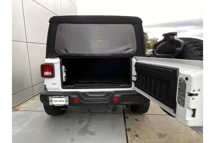 $26195 : Jeep Wrangler Unlimited 2020 image 6