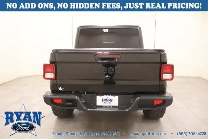 Jeep Gladiator 2022 4x4 Spor image 4