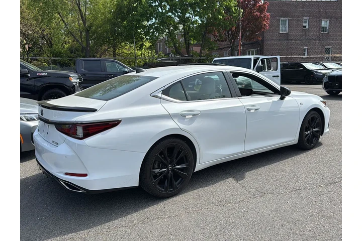 $32990 : Lexus ES 350 2021 F SPORT 4d image 7