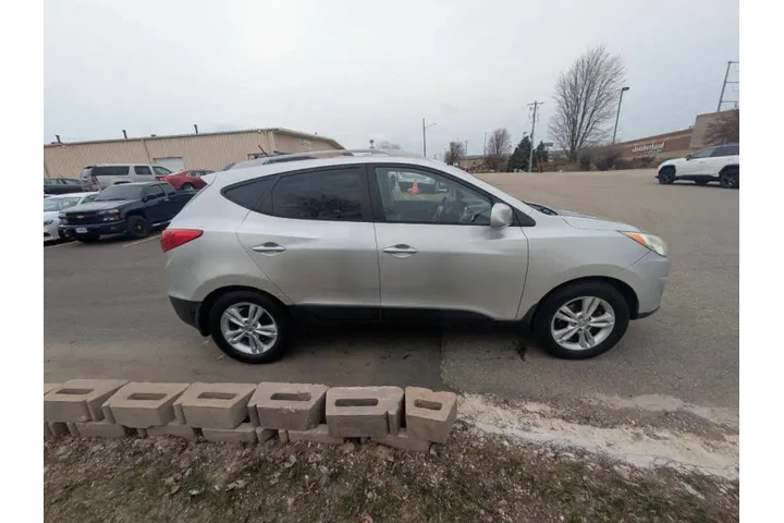 $6600 : 2011 Tucson GLS image 7