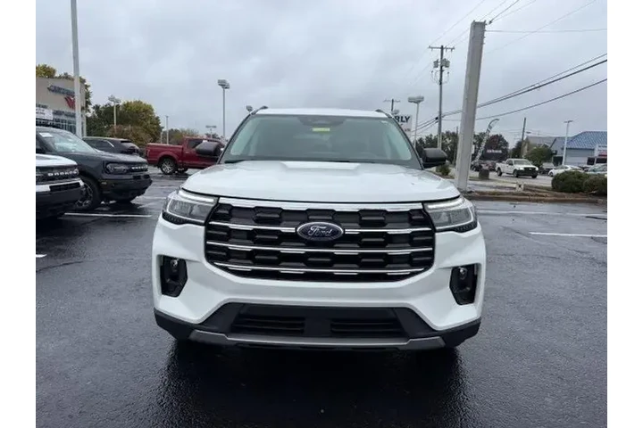 $40000 : Ford Explorer 2025 AWD Activ image 3