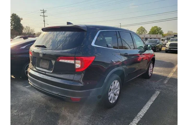 $22859 : Honda Pilot 2020 LX 4dr SUV image 4