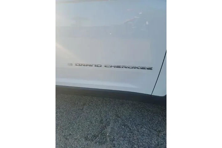$27858 : Jeep Grand Cherokee L 2023 4 image 5