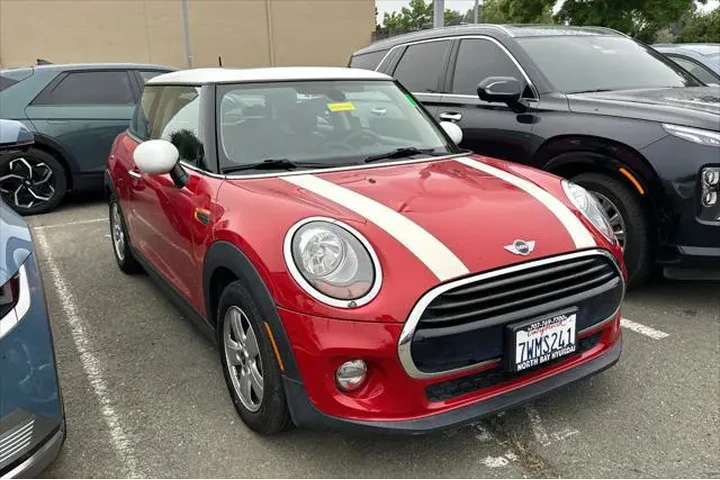 $13990 : MINI Hardtop 2 Door 2017 Coo image 2