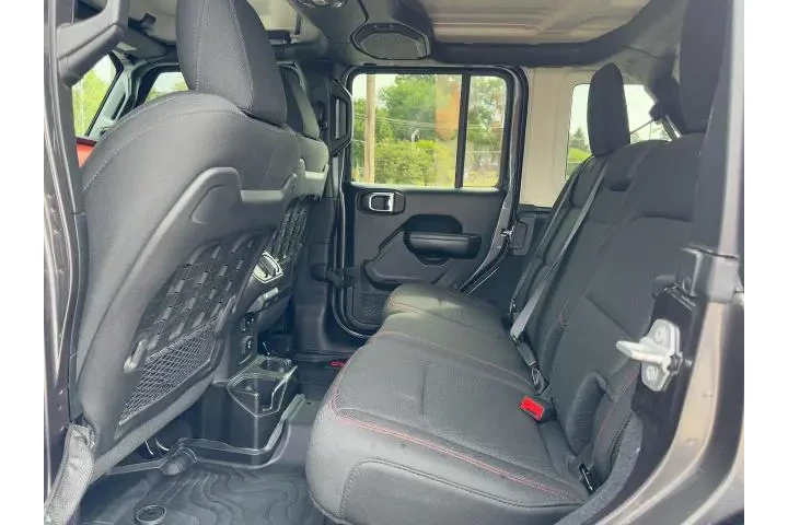 $30419 : Jeep Wrangler Unlimited 2018 image 10