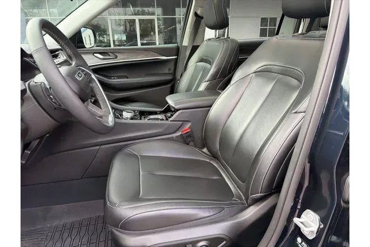 $31599 : Jeep Grand Cherokee L 2023 4 image 6