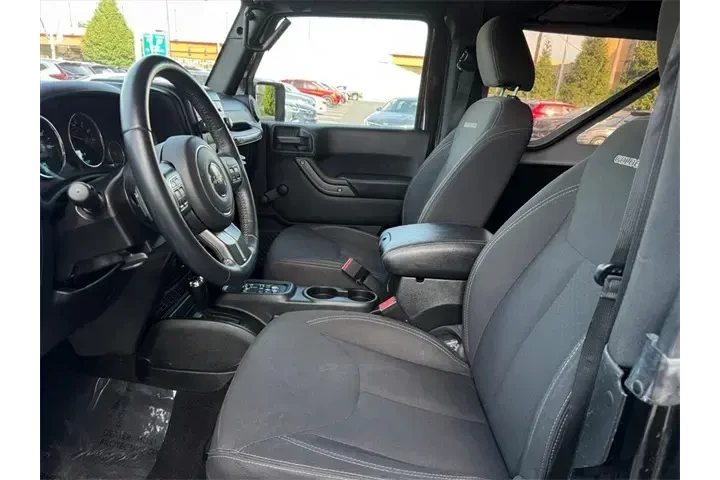 $21898 : Jeep Wrangler JK 2018 4x4 Sp image 5