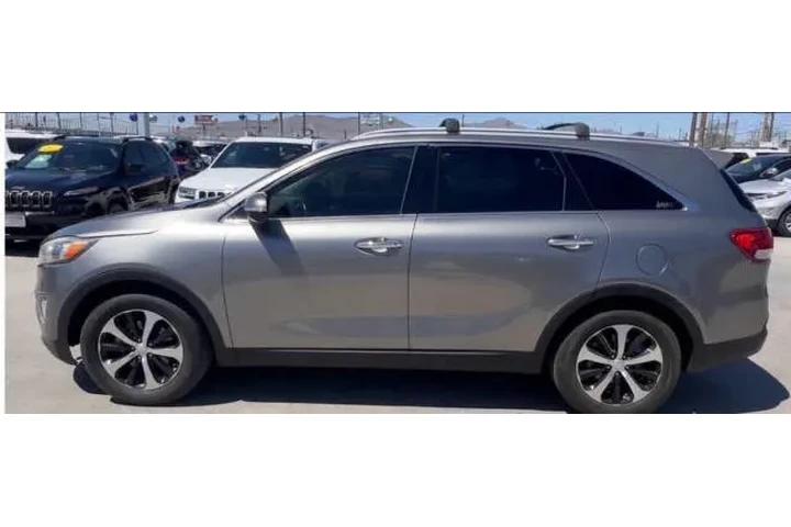 $10900 : 2016 Sorento EX V6 image 4