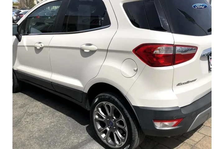 $15990 : 2019 EcoSport Titanium AWD image 4