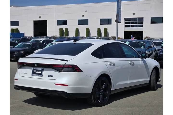 $31588 : Honda Accord Hybrid 2025 Spo image 7