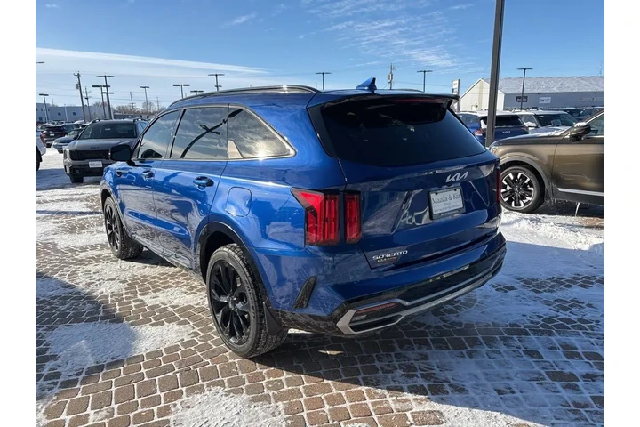 $30495 : 2023 Sorento SX image 7