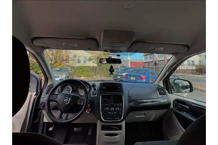 2015 DODGE GRAND CARAVAN PASS image 5
