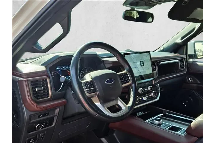$37888 : Ford Expedition 2023 4x2 Lim image 10