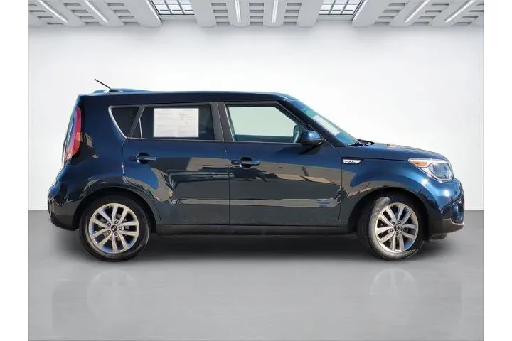 $10737 : Kia Soul 2018 + 4dr Crossove image 3